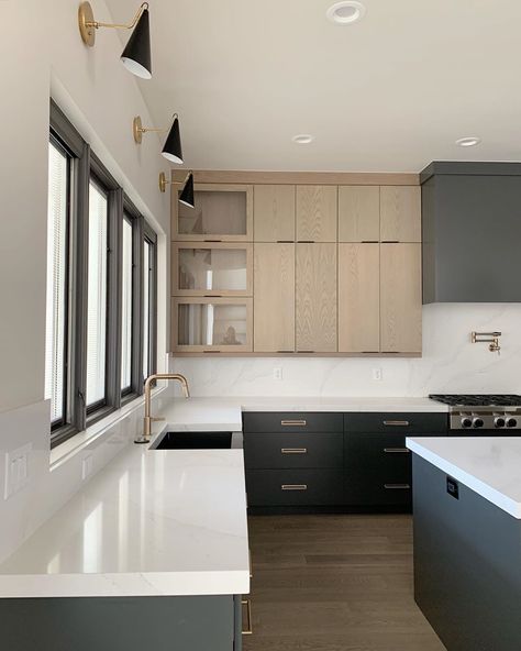 Kitchen With Black And Gold Hardware, Mix Cabinets Kitchen, Kitchen With Mixed Metal Hardware, Kitchen Hardware Black Cabinets, Mix And Match Hardware Kitchen, Kitchen Mixed Cabinets, Melamine Cabinets Kitchen, Textured Melamine Kitchen Cabinets, Mixing Black And Gold Hardware Kitchen