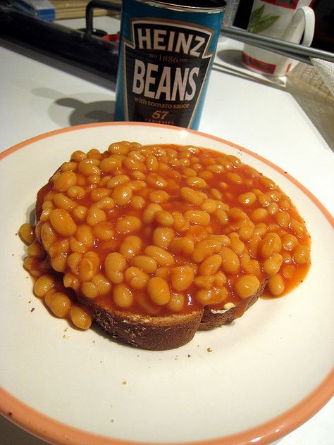 Beans On Toast British, British Baked Beans, Baked Beans On Toast, Tea And Toast, Pub Grub, Beans On Toast, Pork N Beans, Lost 50 Pounds, English Food