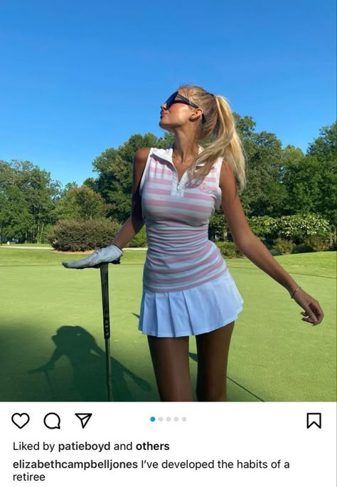 golf outfits women, golf attire women, golf fits, female golf outfits Pink Golf Outfit, Female Golf Outfits, Women Golf Attire, Golf Score Card, Bar Golf, Cute Golf Outfits, Country Club Casual, Pub Golf, Golf Fits