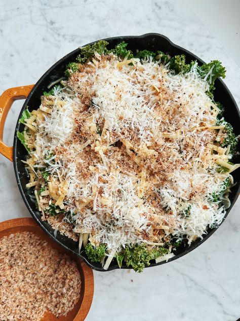 Kale Gratin · Good Recipes Cabbage Gratin, Kale Gratin, Kale And Cabbage, Creamed Kale, Gluten Free Bread Crumbs, Good Recipes, Smoked Gouda, Red Chili Flakes, Hormone Health