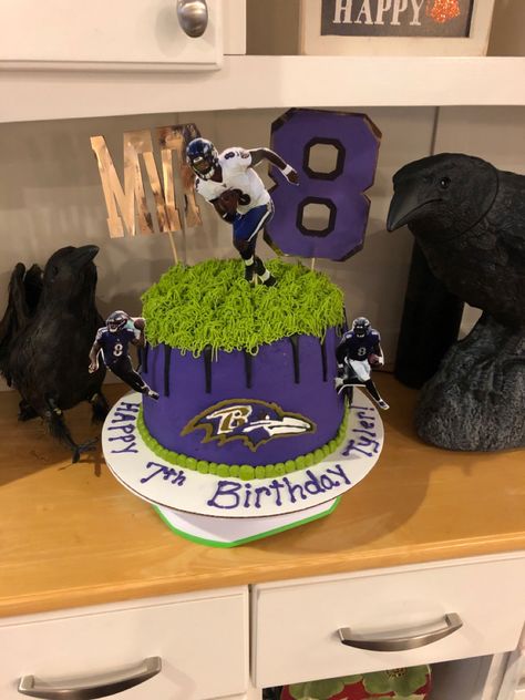 Justin Jefferson Birthday Party, Baltimore Ravens Birthday Party Ideas, Ravens Birthday Party, Ravens Cake, Baltimore Ravens Cake, Football Birthday Cake, Ravens Football, Football Birthday Party, Football Cake