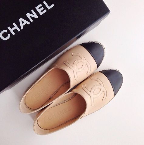 ✔️ Classic Chanel beige with black cap toe all leather espadrilles Chanel Shoes Espadrilles, Chanel Loafers, Shoe Selfie, Chanel Espadrilles, Chanel Boutique, Chanel Outfit, White Bookcase, Leather Espadrilles, Chanel Espadrille