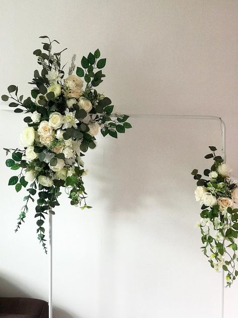 Diy Floral Swag For Arch, Chuppah Design, Wedding Flower Arrangements Pink, Wedding Flower Arrangements Table, Chuppah Flowers, Decoration Engagement, Flower Swag, Diy Wedding Arch, Wedding Arbors