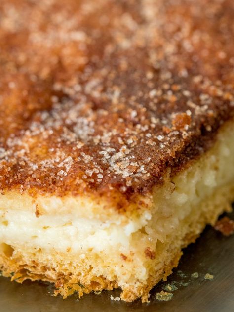 Easy Sopapilla Cheesecake, Sopapilla Cheesecake Bars, Crescent Roll Cheesecake, Sopapilla Cheesecake, Cheesecake Layer, Cream Cheese Crescent Rolls, Cheesecake Dessert, Cake Pop Recipe, 12 Tomatoes