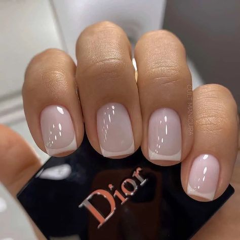 Fall Nails Ideas that you have to see 137 Unghie Sfumate, Milky Nails, French Manicure Nails, Gel Nail Colors, Cute Gel Nails, Neutral Nails, Dipped Nails, Elegant Nails, Classy Nails