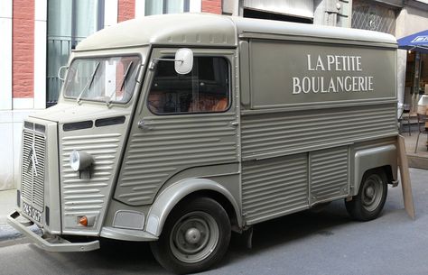 Citroen H a corrugated workhorse | Credit: Wiki Media Commons Citroen Van, Citroen Type H, Citroen H Van, Delivery Van, Old Lorries, Hot Rod Trucks, Cool Vans, Vintage Vans, Citroen Ds