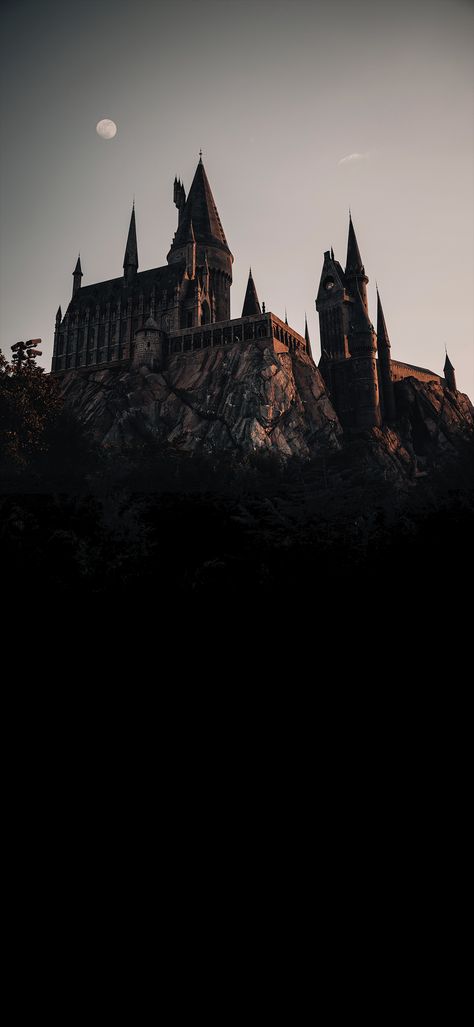 Castle Wallpaper Iphone, Harry Potter Homescreen, Iphone Depth Effect Wallpaper, Depth Wallpaper Iphone, Harry Potter Lock Screen, Nerdy Wallpaper, Harry Potter Spells List, Harry Potter Iphone Wallpaper, Harry Potter Wallpaper Backgrounds