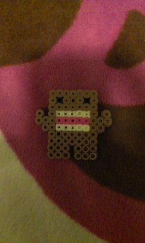 Domo Kun Perler Beads, Perler Beads No Black, Perler Beads Y2k, Domo Pixel Art, Fuze Beads Ideas Easy, Domo Perler Beads, Monster Perler Bead Patterns, Punk Perler Beads, Grunge Perler Bead Patterns