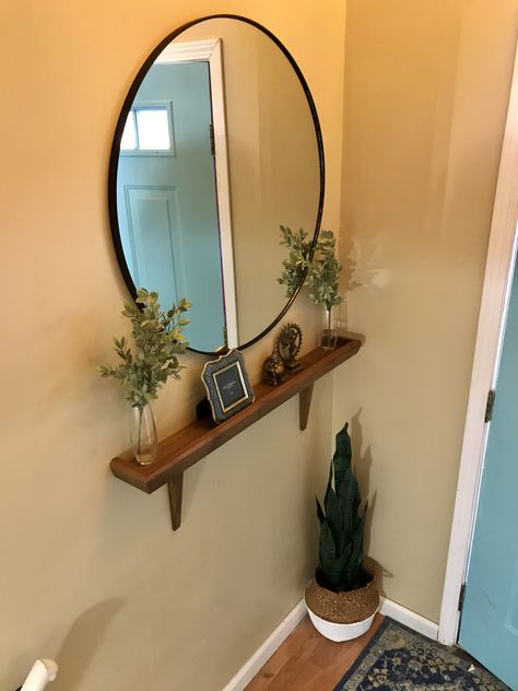 Small Entry Shelf Decor, Shelf Above Entry Door, Entry Way Shelf Styling, Narrow Front Entryway Ideas, Slim Entryway Table, Mirror Decor Living Room, Hall Entrada, Trending Home Decor, Narrow Hallway Decorating