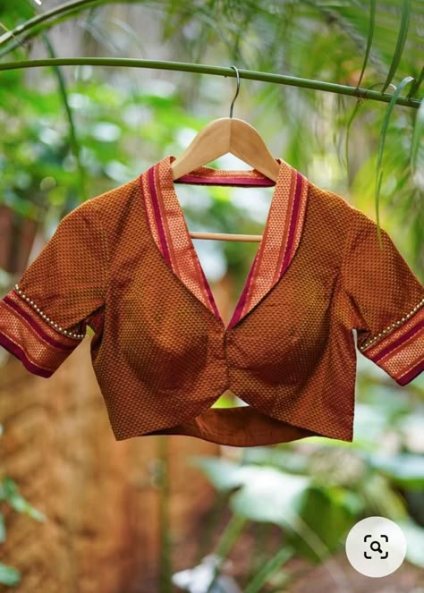 Collar Neck Blouse, Cotton Blouse Design, Blouse Designs Catalogue, Saree Blouse Neck Designs, Latest Model Blouse Designs, Fashionable Saree Blouse Designs, Cutwork Blouse Designs, New Blouse Designs, Ladies Blouse Designs