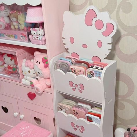 Sanrio Room Decor, Sanrio Bedroom, Home Decor Tips And Tricks, Sanrio Room, Decor Tips And Tricks, Kawaii Room Ideas, Bedroom Ideas On A Budget, Hello Kitty Bedroom, Kawaii Bedroom