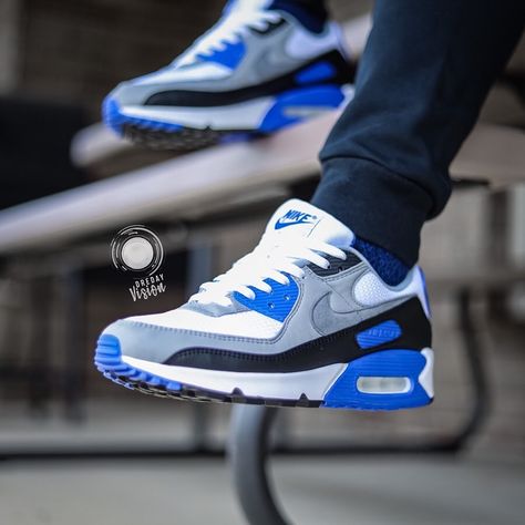 Tenis Air Max 90, Nike Tennis Shoes Outfit, Tenis Air, Nike Shoes Photo, Air Maxes, Nike Casual Shoes, Nike Shoes Blue, Casual Shoes Women Sneakers, Urban Sneakers