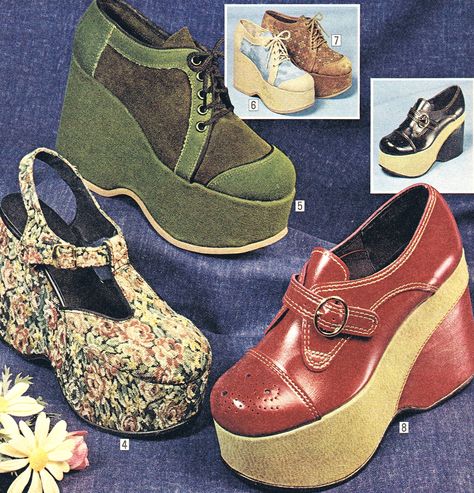 70's shoes....OMG! I hope these styles NEVER come back. 70s Fashion Shoes, 1970s Accessories, 1970s Shoes, 70s Mode, 1970 Fashion, 70s Shoes, Mode Shoes, Fashion 1970s, Fashion 70s