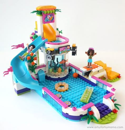 Lego Friends Ideas To Build, Lego Pool, Lego Beach, Lego Friends Birthday, Lego Friends Party, Lego Room Decor, Lego Friends Sets, Lego City Sets, Lego Furniture