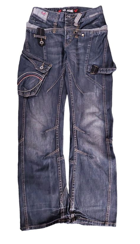 Brand: Voi Jeans Model: Engineered Twisted Leg With Cargo Pockets Gender: Men Waist: 28"/71cm Inside Leg: 30"/76cm Rise: 8"/20cm Hem: 8"/20cm Material: 100% Cotton Pre owned garments may have signs of use but any major defects will be noted below.  Please check photos for condition and measurements before purchasing. Colour: Close up Measurement photos give the best approximation of Actual Colour I'll gladly answer any questions promptly Kind Regards Steve We Post 6 days a week See our shop for new items listed daily Denim Cargo, Streetwear Denim Cargo Pants With Side Pockets, Streetwear Cargo Jeans With Side Pockets In Washed Blue, Jeans Custom, Denim Blue Cargo Trousers, Jean Cargos Men, Blue Cargo Pants Outfit, Denim Cargos Men, Blue Cargo Pants