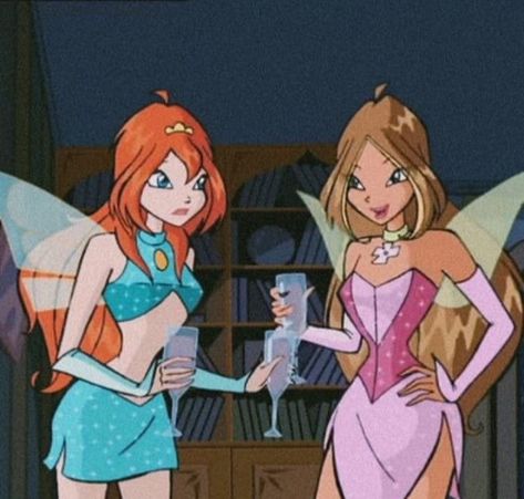 Halloween Duos, Duo Costumes, Klub Winx, Childhood Memories 2000, Duo Halloween Costumes, Bloom Winx Club, Cartoon Tv Shows, Cartoon Profile Pictures, Halloween Inspo