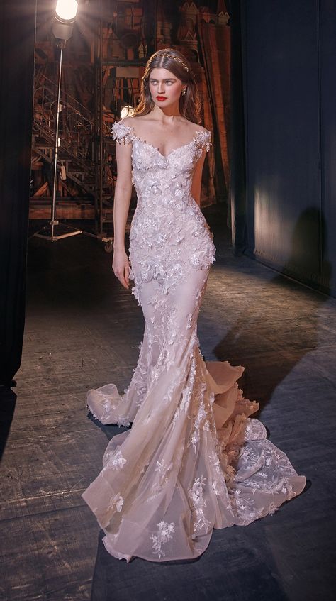 Lindsay - Make a Scene - Bridal Dresses - Galia Lahav Galia Lahav, Silk Tulle, Mermaid Dress, Mermaid Dresses, Bridal Couture, Dream Wedding Dresses, Dress Ideas, Couture Collection, Gorgeous Wedding