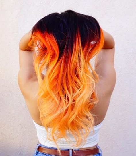 Cheveux Oranges, Hair Color Orange, Fire Hair, Hair Color Crazy, Hair Color Pastel, Ombre Hair Color, Yellow Hair, Dye My Hair, Hair Painting