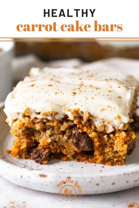 Healthy carrot cake bars with raisins, walnuts, and a greek yogurt frosting! Easy to make, lightly sweetened, perfectly moist, and so delicious! Gluten-free too. Healthy Carrot Cake Recipe, Gluten Free Clean Eating, Dairy Free Greek Yogurt, Greek Yogurt Frosting, Coconut Flour Muffins, Low Carb Carrot Cake, Carrot Cake Recipe Healthy, Yogurt Frosting, Healthy Frosting