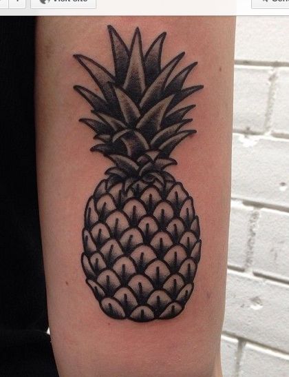 Pineapple Pizza Tattoo, Pineapple Tattoo Meaning, Pinapple Tattoos, Le Tattoo, Pineapple Tattoo, Back Of Shoulder Tattoo, Best Friend Tattoos, Friend Tattoos, Popular Tattoos