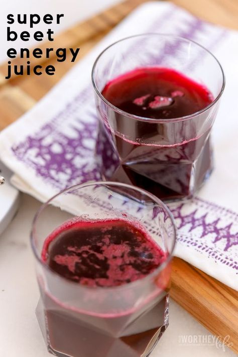 Juicing is a great way to get so much of the good stuff found in fresh fruit and vegetables like phytochemicals, essential nutrients, and vitamins. Our Super Beet Energy Juice is a red beetroot based juice blend with so many uses and benefits; a great way to start your day or to have as a meal supplement, and/or a great pre/post-workout snack. Get the recipe.  #juicing #healthyrecipes #healthbenefits #healthyliving #beetjuice Energy Juice, Green Juice Benefits, Low Carb Smoothie Recipes, Fresh Fruit And Vegetables, Alkaline Recipes, Green Juice Recipes, Smoothie Drink Recipes, Post Workout Snacks, Organic Juice