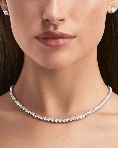 Chunky Diamond Necklace, White Dress Accessories Jewelry, Diamond Necklace Elegant, Diamond Wedding Necklace, Tennis Necklace Diamond, Small Diamond Necklace, Graff Jewelry, Graff Diamonds, Round Diamond Pendant