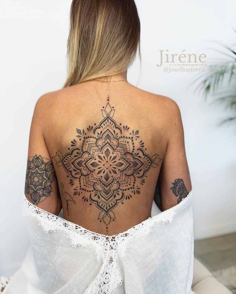 Tattoo Rug, Forearm Mandala Tattoo, Mandala Hip Tattoo, Mandala Tattoo Back, Mandala Tattoo Ideas, Mandala Tattoos For Women, Feminine Back Tattoos, Floral Back Tattoos, Stomach Tattoos Women