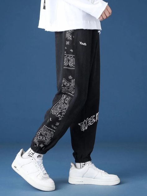 Urban Style Outfits Men, Black Joggers Outfit, Sporty Outfits Men, Festival Outfits Men, Pants Outfit Men, Hype Clothing, Urban Style Outfits, Printed Jogger Pants, Trendy Boy Outfits