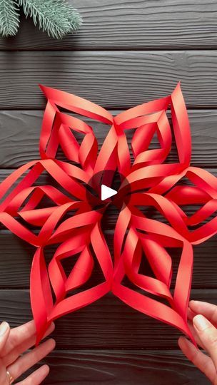 3d Snowflakes How To Make, 3d Paper Snowflakes Diy, Easy 3d Snowflakes, Origami Snowflake, Snowflakes For Kids, Making Snowflakes, Diy Snowflakes, Paper Ornaments Diy, Snowflakes Diy