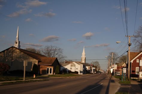 Mascoutah Main Street Poor Town Aesthetic, Small Southern Town Aesthetic, 50s Town Aesthetic, Small Town Americana Aesthetic, 1970s Small Town Aesthetic, Small Southern Town, Deep South Gothic Aesthetic, Small Town Nostalgia Aesthetic, Small Town Main Street Aesthetic