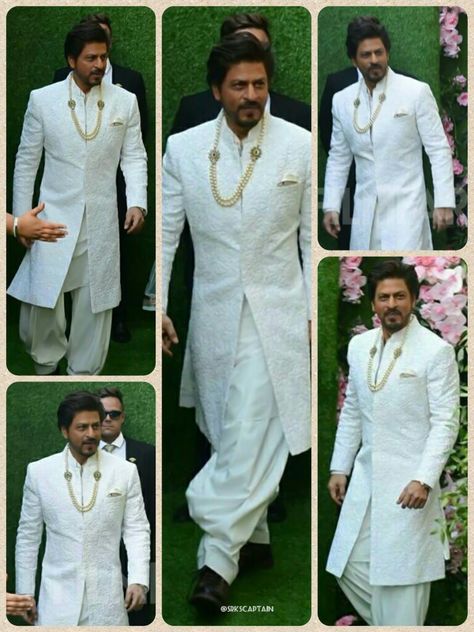 SRK at #AkashAmbaniWedding Srk Kurta Pajama, Srk Sherwani, Shahrukh Khan Sherwani, Srk Outfit, Srk Style, Twining Outfits, Long Choli Lehenga, Indian Groom Dress, Eid Images