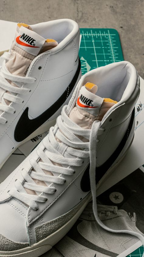 Nike Vintage Blazers, Nike Shoes Blazer Mid 77, Blazers Nike Aesthetic, Nike Blazer Mid 77 Wallpaper, Nike Blazer Wallpaper, Nike Blazer Mid '77, Nike Blazer Mid 77 Aesthetic, Styling Nike Blazer Mid 77, Nike 77 Blazer