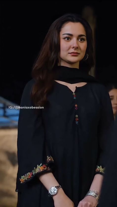 #fashion #aesthetic #Black Haina Amir Suits, Glowy Foundation, Black Suit Designs, Glowy Makeup Look, Pakistani Women Dresses, Hania Amir, Best Makeup Tips, Pakistani Fashion Casual, Pakistani Fancy Dresses