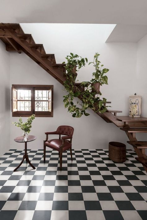 An original home entrance with the black and white checkerboard effect. Discover Contrasti collection! Stairs In Living Room, Contemporary Graphic, Wooden Stairs, Tile Stores, Interior Photo, Natural Shades, Cement Tile, House Entrance, Stone Tiles