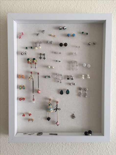 $10 Shadow box from you local hobby store, remove glass and viola an easy way to organize you stud earrings! Earring Organizer, Organized Home, Earring Holder, Life Organization, Stud Earring, Jewelry Organization, Bedroom Inspirations, Shadow Box, Home Inspiration