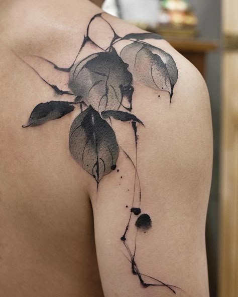 The Watercolor Tattoos Of Chen Jie Will Inspire You To Do One Immediately Blatt Tattoos, Kunst Tattoos, Illustration Tattoo, Watercolor Tattoos, Cat Tattoos, Incredible Tattoos, Tiny Tattoo, Diy Tattoo, Nature Tattoos