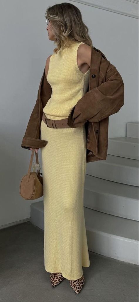 Cream Outfit, Ootd Women, Dresses Aesthetic, Yellow Outfit, Butter Yellow, Brown Outfit, 가을 패션, Cool Street Fashion, Yellow Fashion