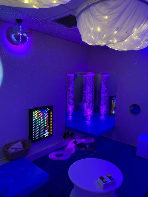 Sensory Room Design, Install and Servicing. Sensory Room Adults, Sensory Room Diy, Adult Sensory Room, Sensory Room Ideas For Adults, Sensory Room Design, Sensory Room Ideas, Sensory Bedroom, Calming Room, Sensory Rooms