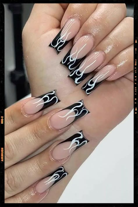 Black and White Nails Idea Nails 2023 Trends Black And White, Fire Nails Black And White, Black And White Mix Match Nails, White Nails With Black Outline, Long Acrylic Nails Black And White, Black Design Acrylics, Acrylic Nail Designs White And Black, White Nails W Black Design, Black White And Grey Nail Designs