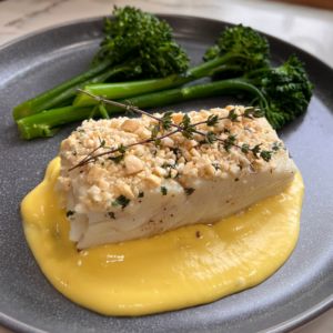 Crusted Halibut, Craving Carbs, Crusted Tilapia, Halibut Recipes, 30 Minute Meals Easy, Mango Sauce, Meal Planning Template, Mango Recipes, Paleo Whole 30