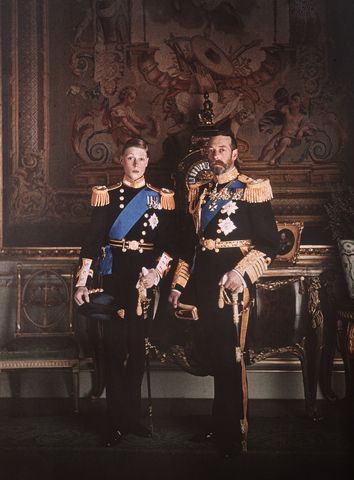 King George V and the Prince of Wales, later the Duke of Windsor Duke Of Windsor, Queen Victoria Family, Victoria Reign, Wallis Simpson, Edward Viii, King George V, English Royalty, King Edward, European Royalty