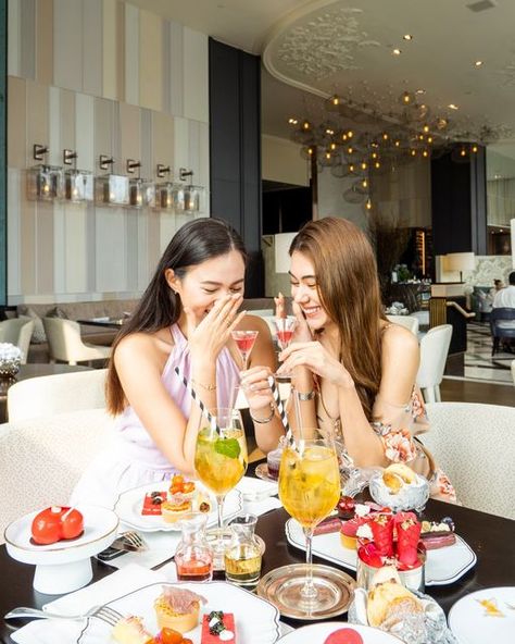 Rosewood Bangkok on Instagram: "Create your own memorable afternoon with your best friends over a sophisticated afternoon tea experience featuring sweet indulgences, savory nibbles, and heart-shaped White Chocolate Chip Scones, available only until the end of March. credits: @tongtakiangsiri @lalinalena #ASenseofPlace #RosewoodBangkok #RWJourneys" Afternoon Tea Aesthetic, Christmas Afternoon Tea, Chocolate Chip Scones, Ideal Lifestyle, Tea Aesthetic, Afternoon Tea Set, White Chocolate Chip, Christmas Shoot, St Regis