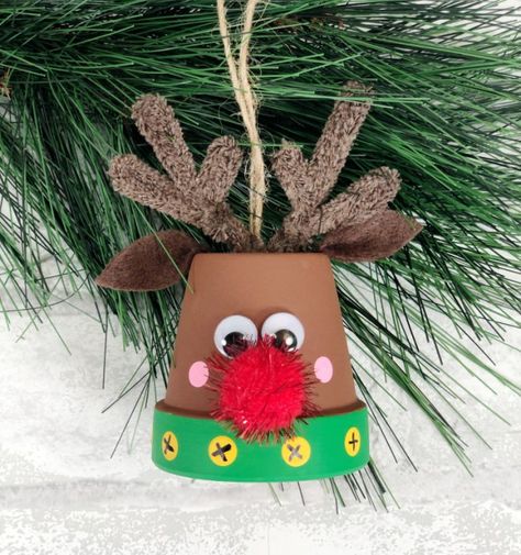 Thumbprint Crafts, Pot Craft, Reindeer Craft, Reindeer Ornament, Diy Christmas Tree Ornaments, Christmas Clay, Acrylic Craft Paint, Spooktacular Halloween, Clay Pot Crafts