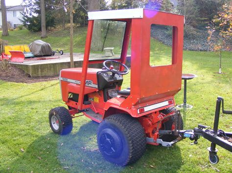 Small Garden Tractor, Atv Implements, Tractor Cabs, Garage Shop, Garden Tractor, Massey Ferguson, Lawn Tractor, Riding Lawnmower, Lawn Mowers