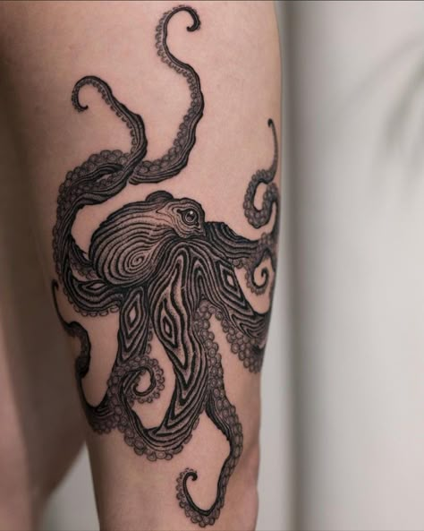 Octopus Tattoo Ideas, Octopus Thigh Tattoos, Aquatic Tattoo, Octopus Tattoo Designs, Tentacle Tattoo, Octopus Tattoo Sleeve, Squid Tattoo, Trippy Tattoo, Octopus Tattoo Design