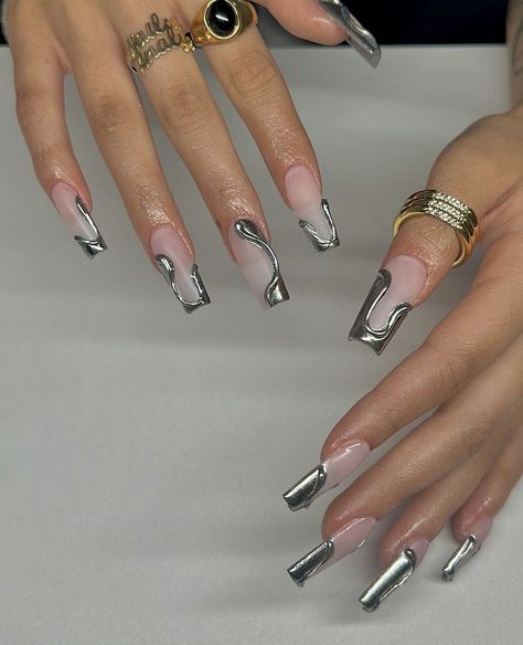 Nails Stiletto Short, Pink Aesthetic Nails, Spring Nails Chrome, Chic Minimalist Nails, Aesthetic Nails Summer, Trendy Nails Stiletto, Cute Coffin Nails, Red Pink Aesthetic, Nails For 2023