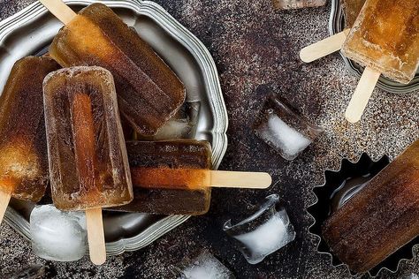 Rum & Coke Ice Pops Recipe: This Fun Rum & Coke Frozen Treat Recipe Has a Dirty Little Secret | Ice Cream | 30Seconds Food Popsicle Flavors, Rum And Coke, Cold Snack, 30seconds Food, Boozy Popsicles, Frozen Treats Recipes, Ice Pop Recipes, Jack And Coke, Popsicle Recipes