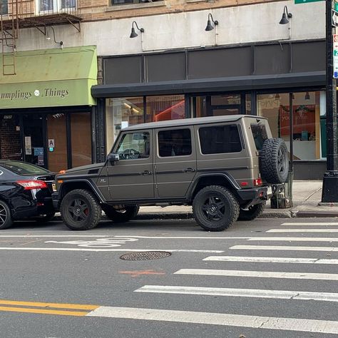 Vintage G Wagon, Classic G Wagon, G Wagon Off Road, G Wagon Interior, Dr Car, Slammed Cars, Motor Works, Car Goals, Drag Racing Cars