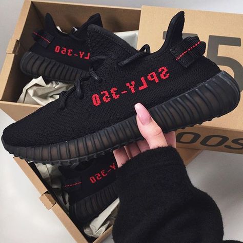 @KortenStEiN Shoes Slides, Yeezy Sneakers, Sneaker Lovers, Yeezy 350, Yeezy Shoes, Fresh Kicks, Slides Shoes, Best Sneakers