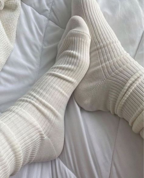 White Socks Aesthetic, Cozy Anime, Anime Socks, Socks Aesthetic, Photo Polaroid, The White Album, Low Cut Socks, Leggings And Socks, Socks And Heels